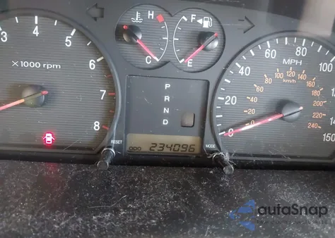 2004 Hyundai Sonata Gls/Lx from USA, damaged, VIN KMHWF35H84A034093